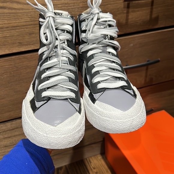 NIKE BLAZER MID SACAI SIZE 10 - Picture 5 of 8